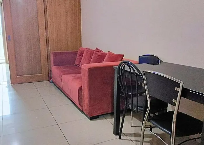 Spacious Simple One-bedroom At Shell Апартаменты Манила